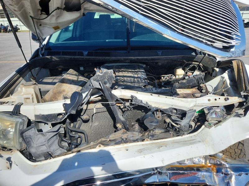 Photo 11 from auction – 2011 TOYOTA TUNDRA with VIN 5TFRM5F16BX032356