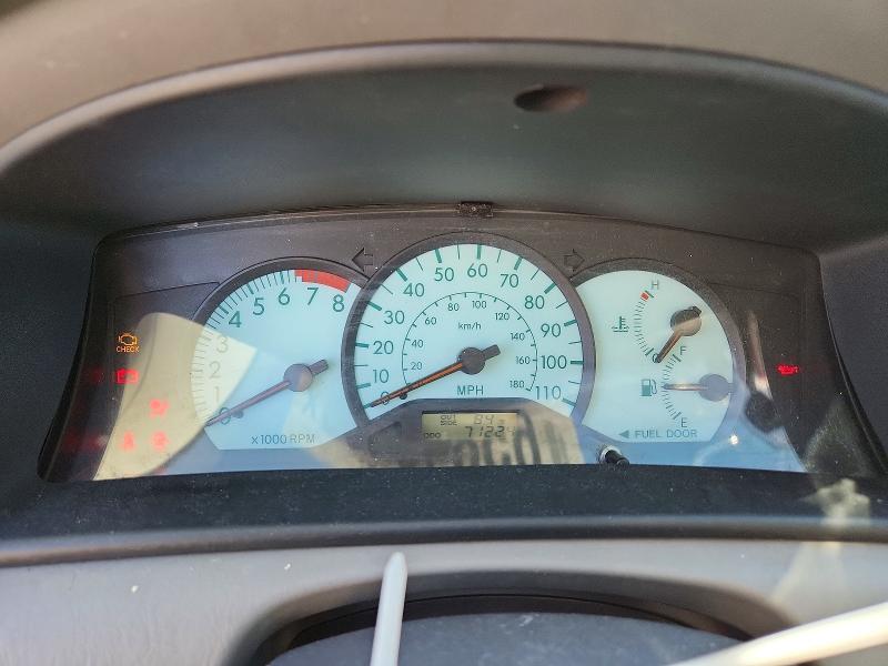 Photo 9 from auction – 2003 TOYOTA COROLLA with VIN JTDBR32E532006183
