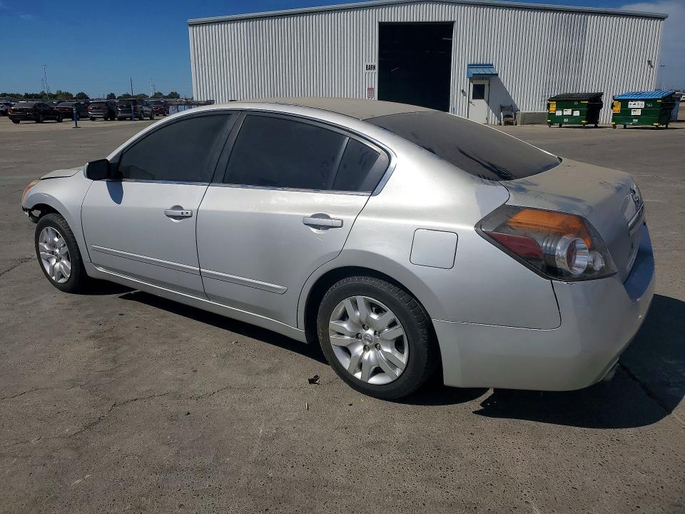 Photo 2 from auction – 2011 NISSAN ALTIMA with VIN 1N4AL2AP4BN402246