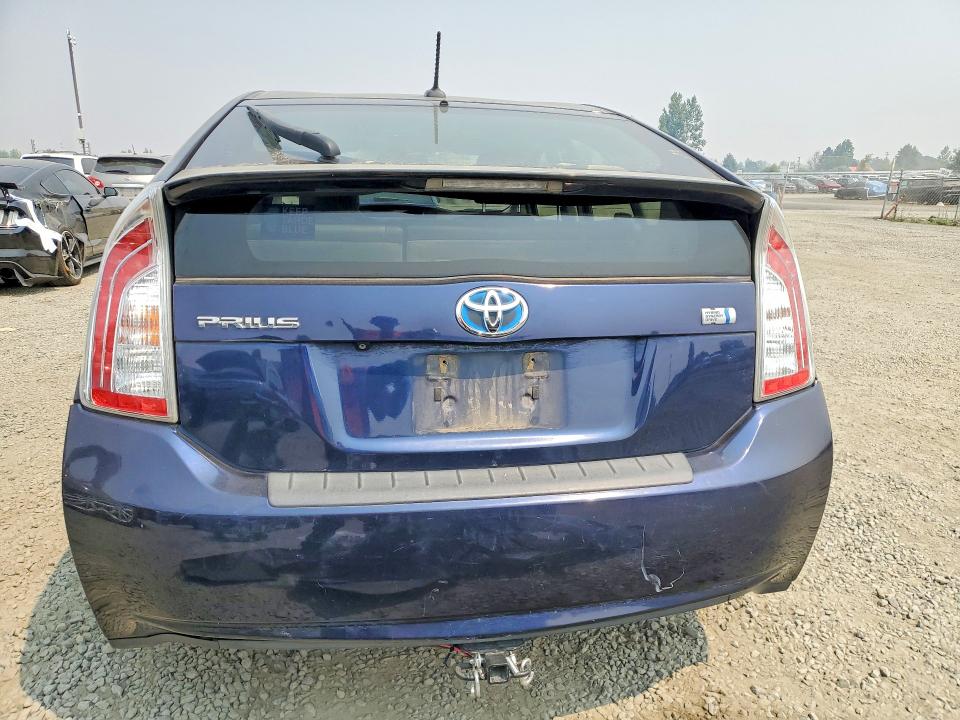 Снимка 6 от търг – 2015 TOYOTA PRIUS с VIN JTDKN3DU4F0416621