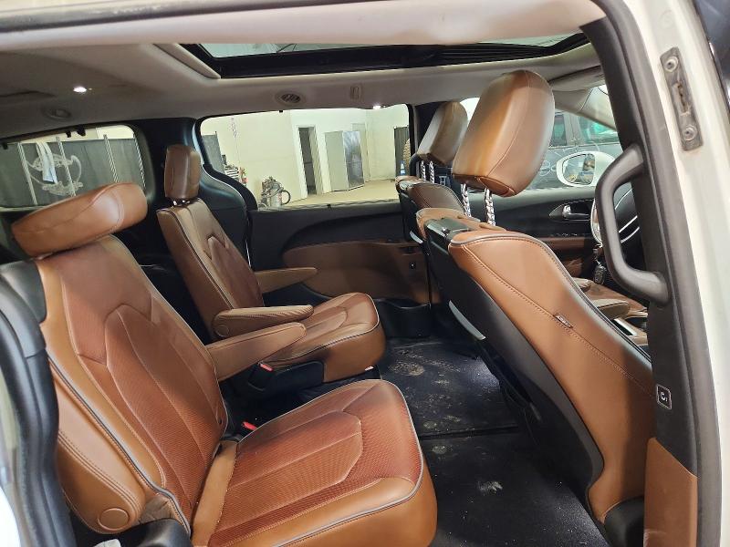 Photo 11 from auction – 2017 CHRYSLER PACIFICA with VIN 2C4RC1GG2HR528941
