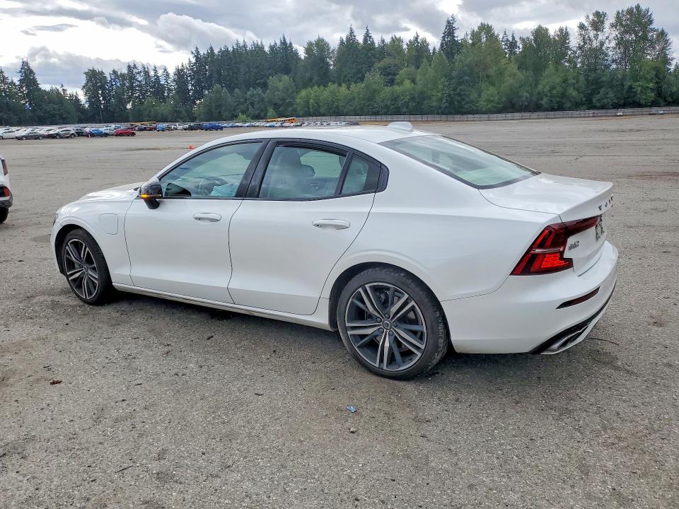 Photo 2 from auction – 2022 VOLVO S60 with VIN 7JRBR0FZ6NG179083