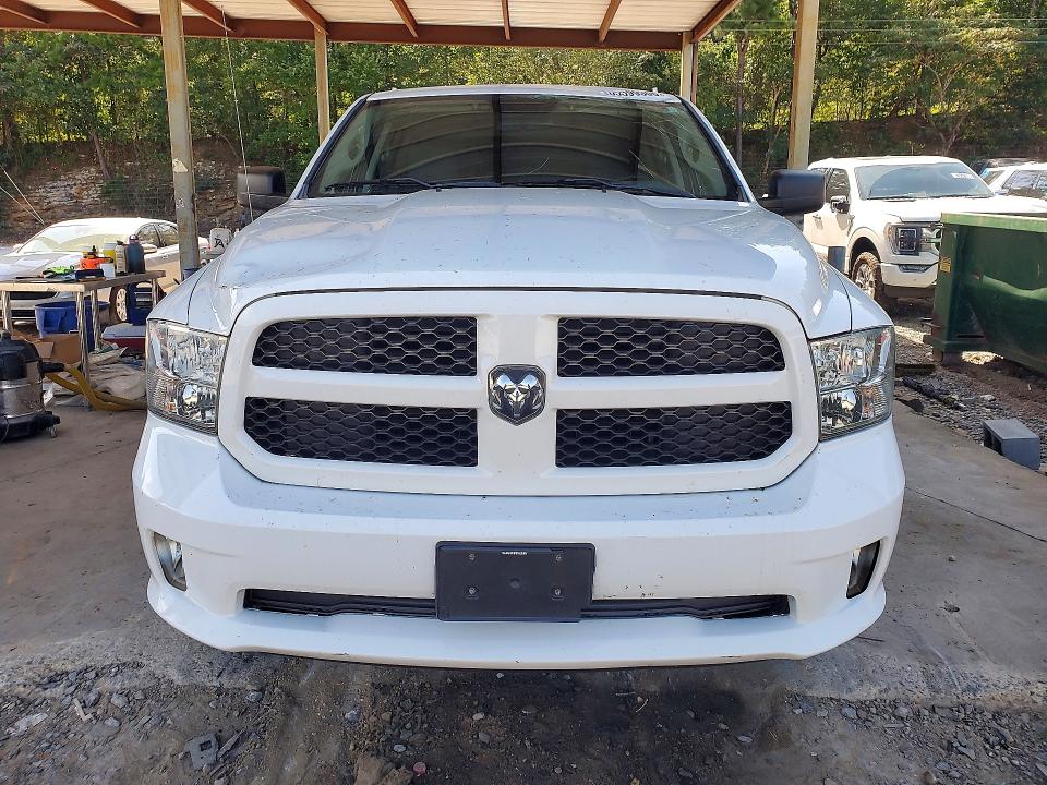 Photo 5 from auction – 2016 RAM 1500 with VIN 1C6RR7FG0GS276968