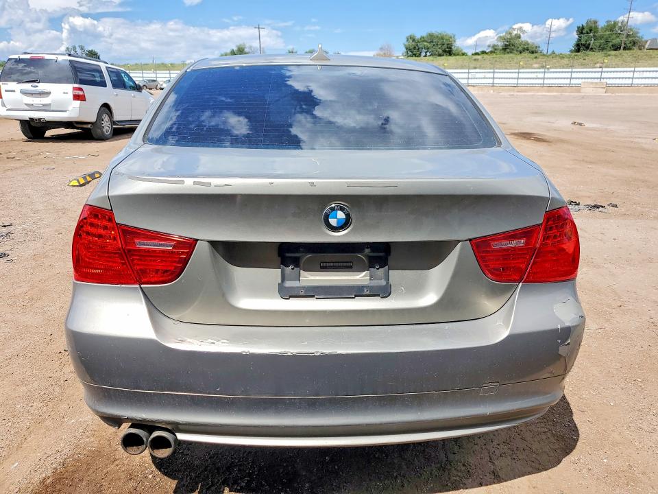 Photo 6 from auction – 2010 BMW 328 with VIN WBAPH5G55ANM35023