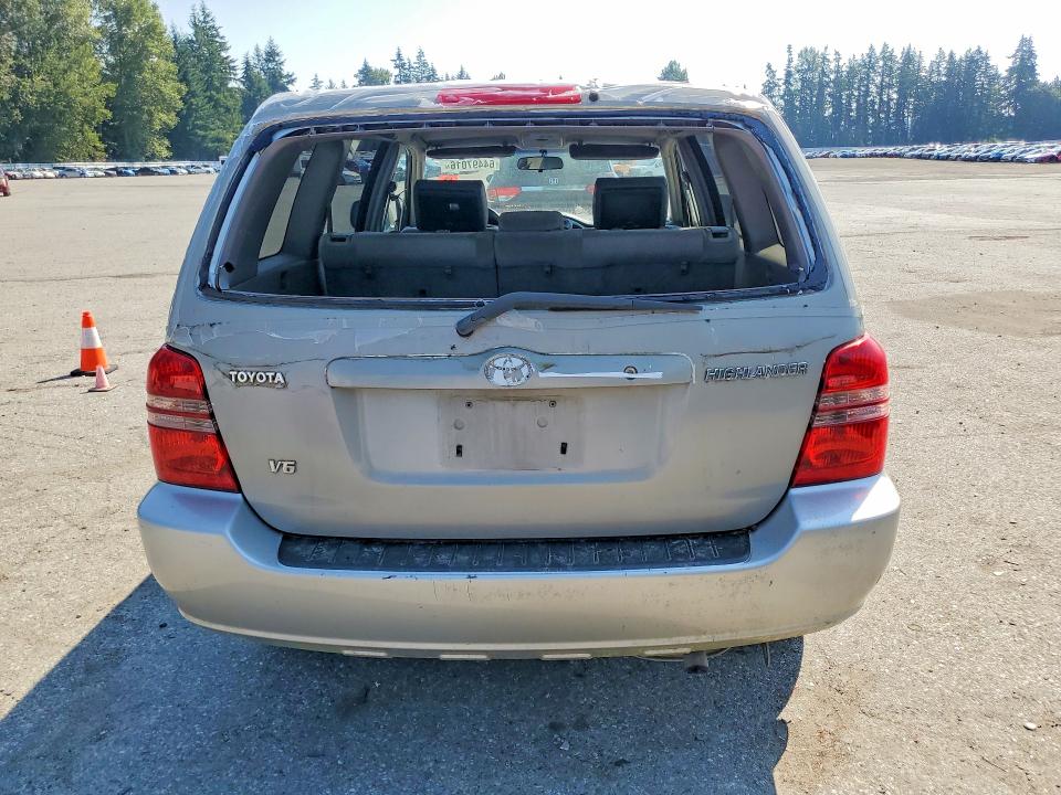 Photo 6 from auction – 2003 TOYOTA HIGHLANDER with VIN JTEGF21A130087651