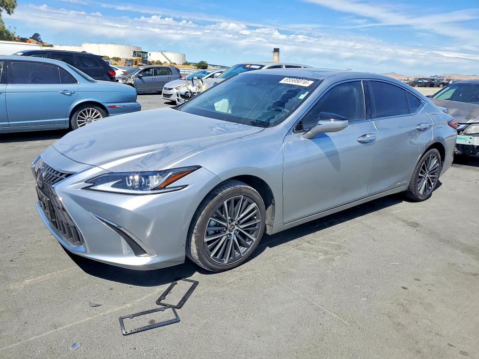 Zdjęcie 1 z aukcji – 2022 LEXUS ES 300H z VIN 58ADA1C13NU017890
