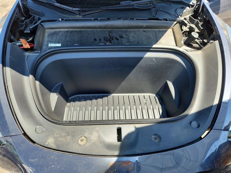 Photo 12 from auction – 2022 TESLA MODEL Y with VIN 7SAYGDEE7NF512148