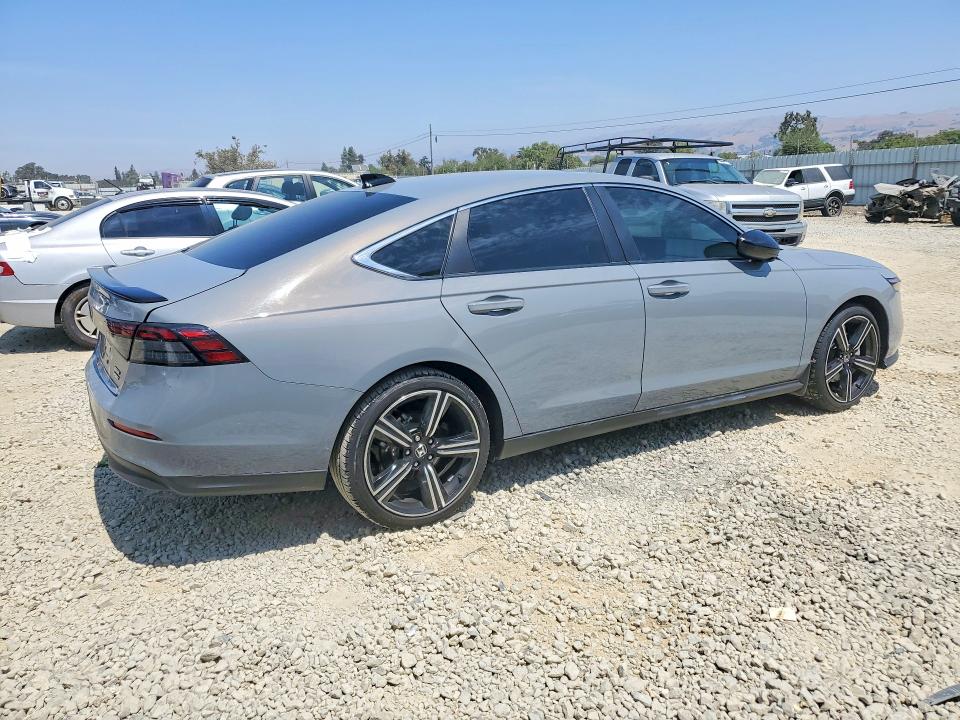 Photo 3 from auction – 2025 HONDA ACCORD with VIN 1HGCY2F52SA004697