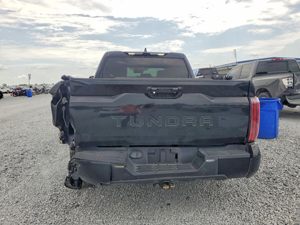 Photo 6 from auction – 2023 TOYOTA TUNDRA with VIN 5TFNC5DB8PX021640