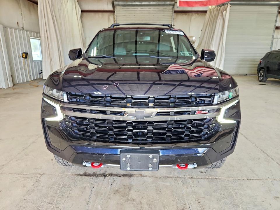 Photo 5 from auction – 2022 CHEVROLET SUBURBAN with VIN 1GNSKDKD6NR122270
