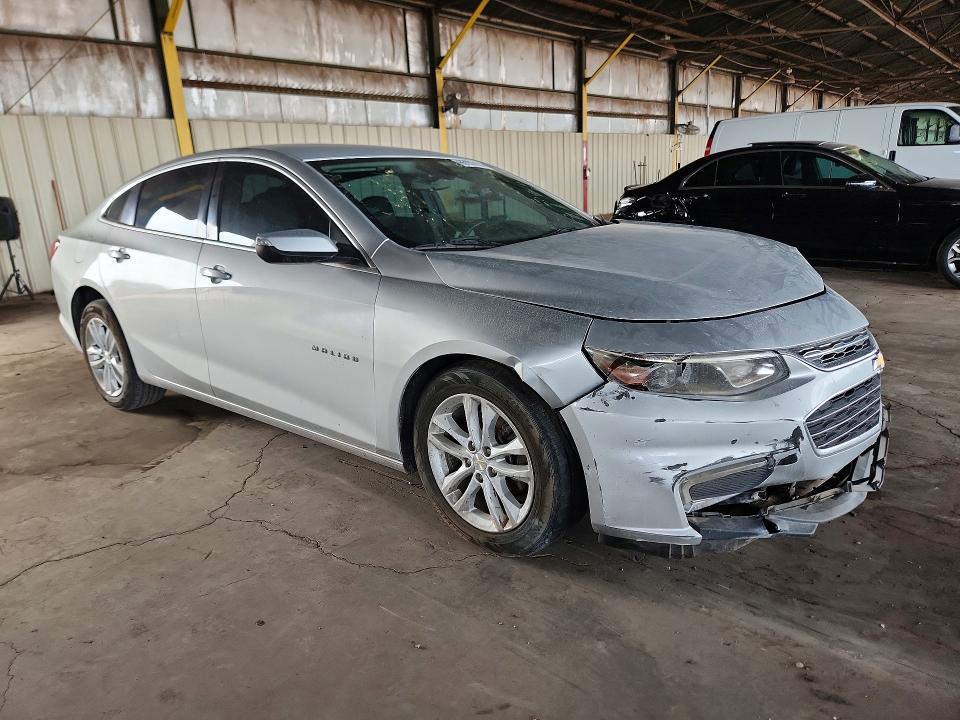Photo 4 from auction – 2018 CHEVROLET MALIBU with VIN 1G1ZD5ST2JF155480