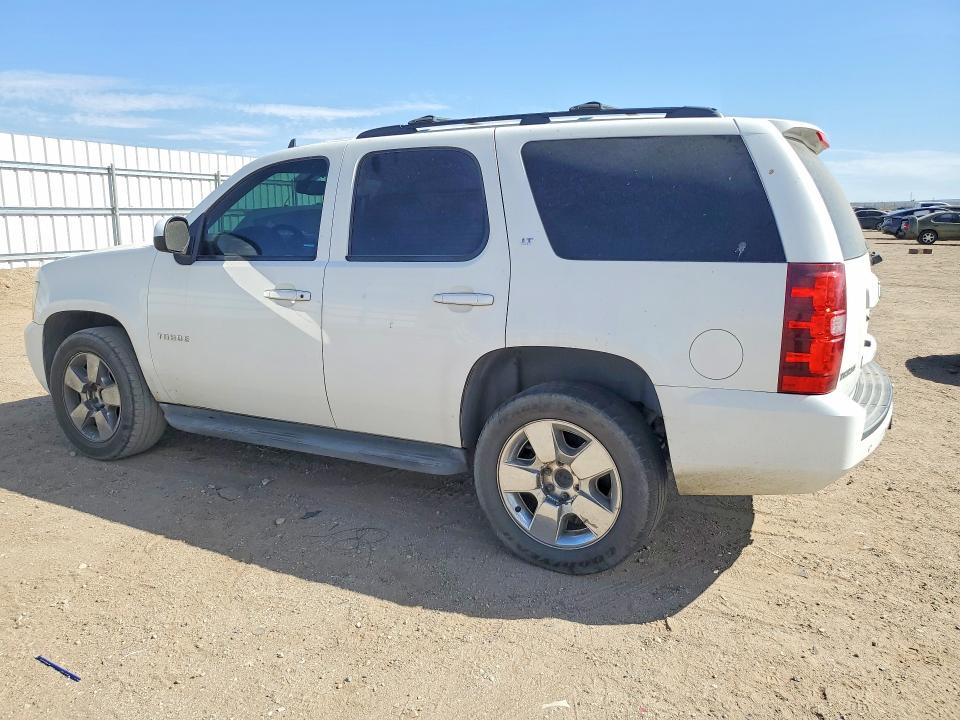Photo 2 from auction – 2013 CHEVROLET TAHOE with VIN 1GNSKBE02DR297692