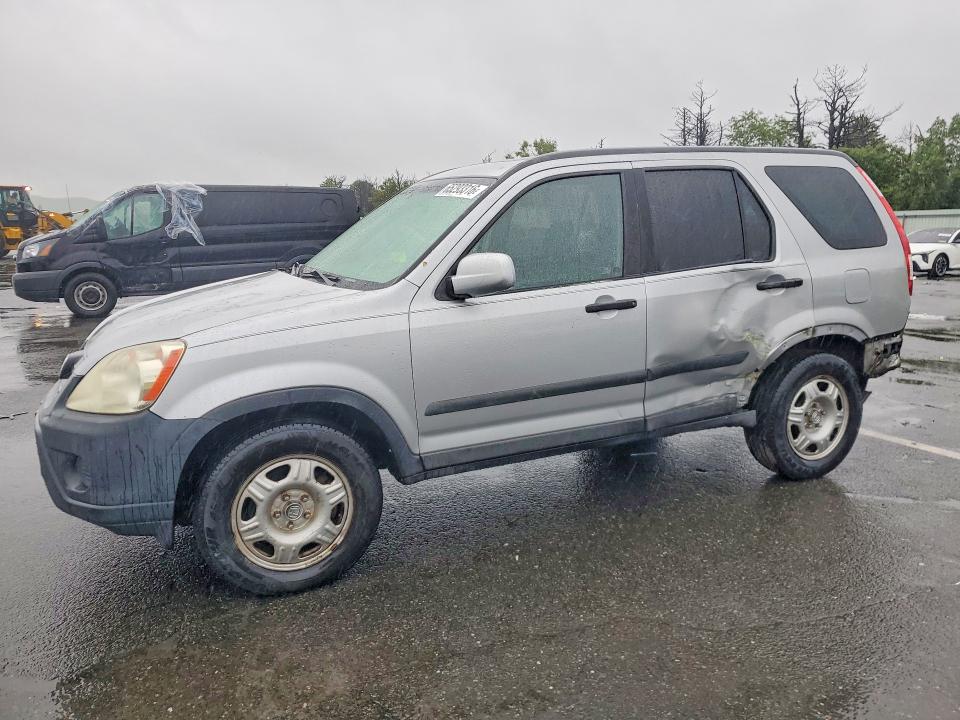 HONDA CR-V 2005 with VIN SHSRD78815U325322 - Photo from auction