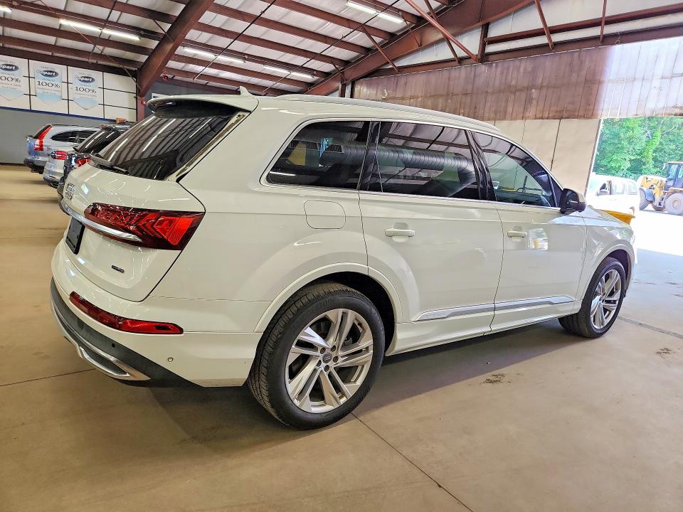 Photo 3 from auction – 2020 AUDI Q7 with VIN WA1LXAF76LD002569
