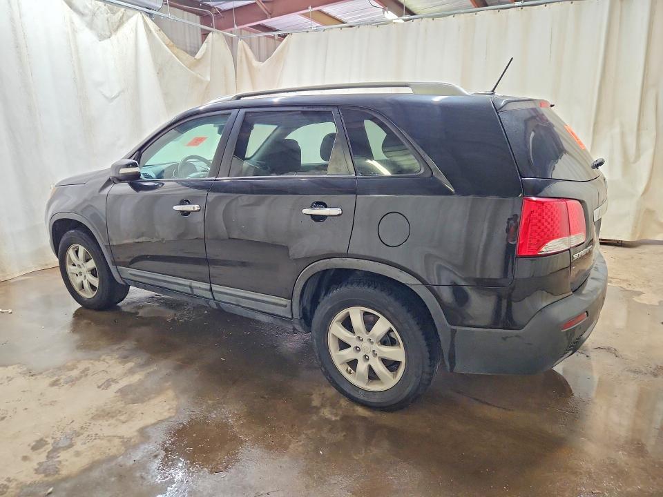 Photo 2 from auction – 2011 KIA SORENTO with VIN 5XYKT3A18BG065636