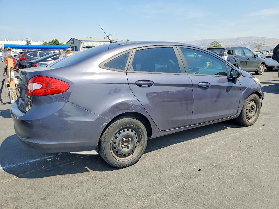 Photo 3 from auction – 2012 FORD FIESTA with VIN 3FADP4BJ9CM173534