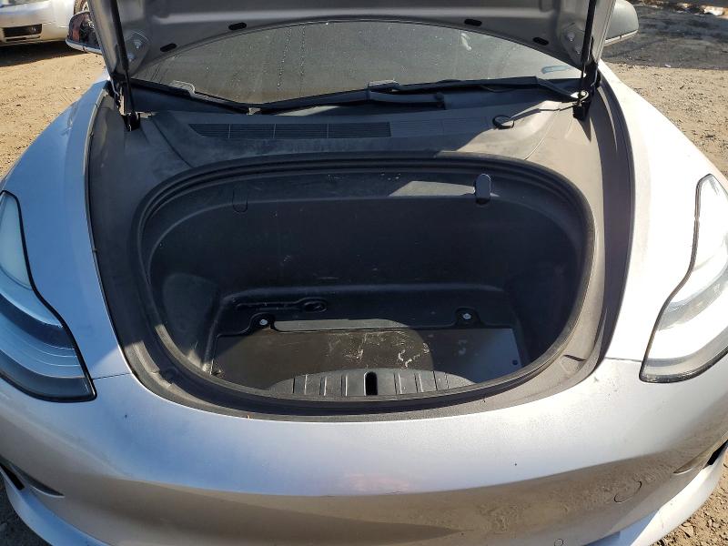 Photo 11 from auction – 2018 TESLA MODEL 3 with VIN 5YJ3E1EA9JF162539