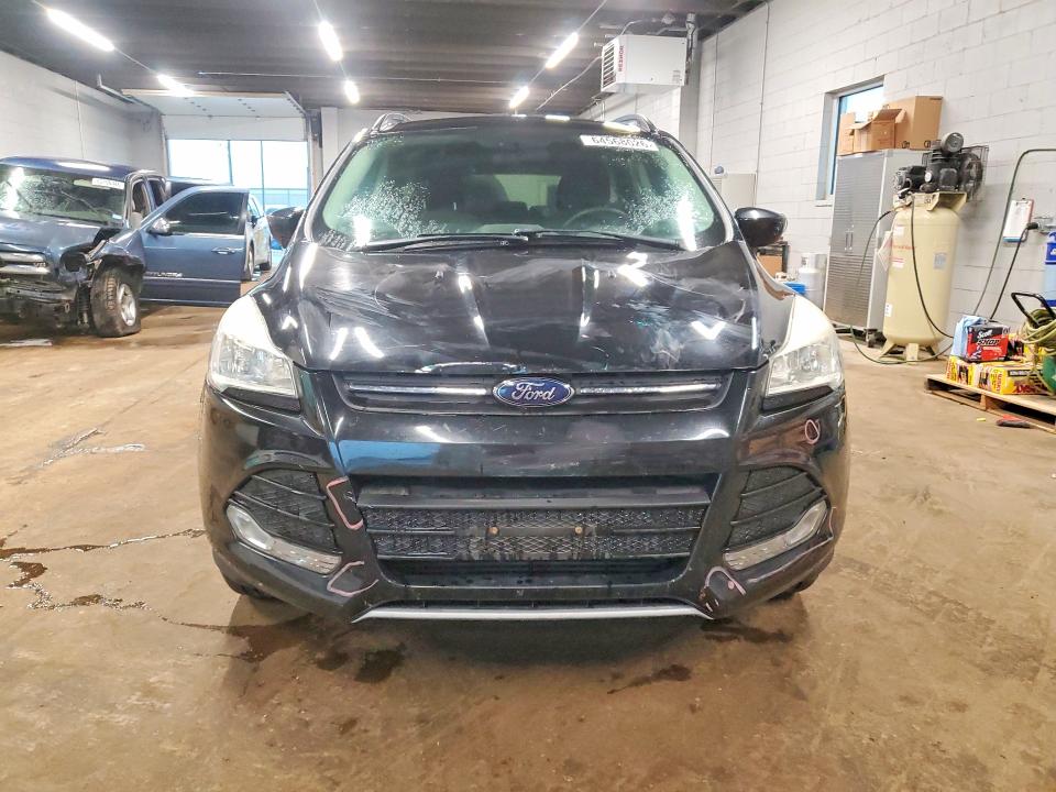 Photo 5 from auction – 2014 FORD ESCAPE with VIN 1FMCU9G91EUA77434