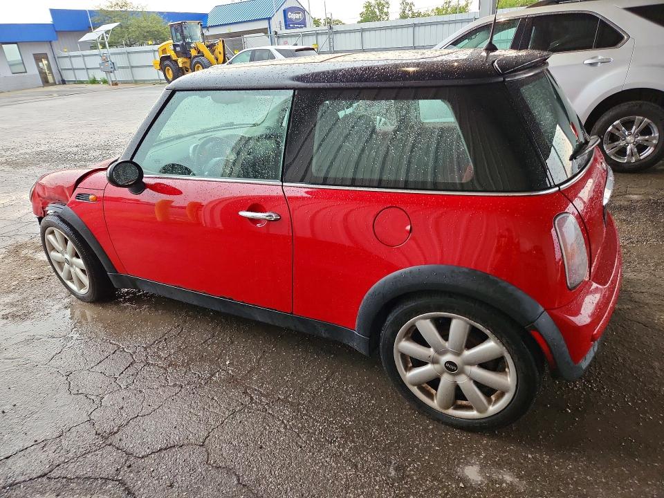 Photo 2 from auction – 2002 MINI COOPER with VIN WMWRC33402TC35983