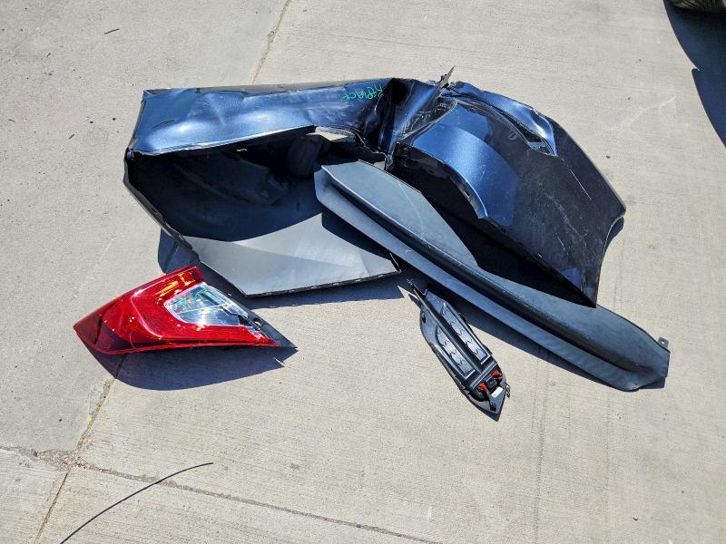 Photo 12 from auction – 2018 HONDA CIVIC with VIN 2HGFC2F50JH500397
