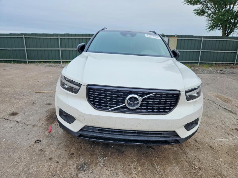 Foto 5 de la subasta – 2019 VOLVO XC40 con VIN YV4162UM0K2092047