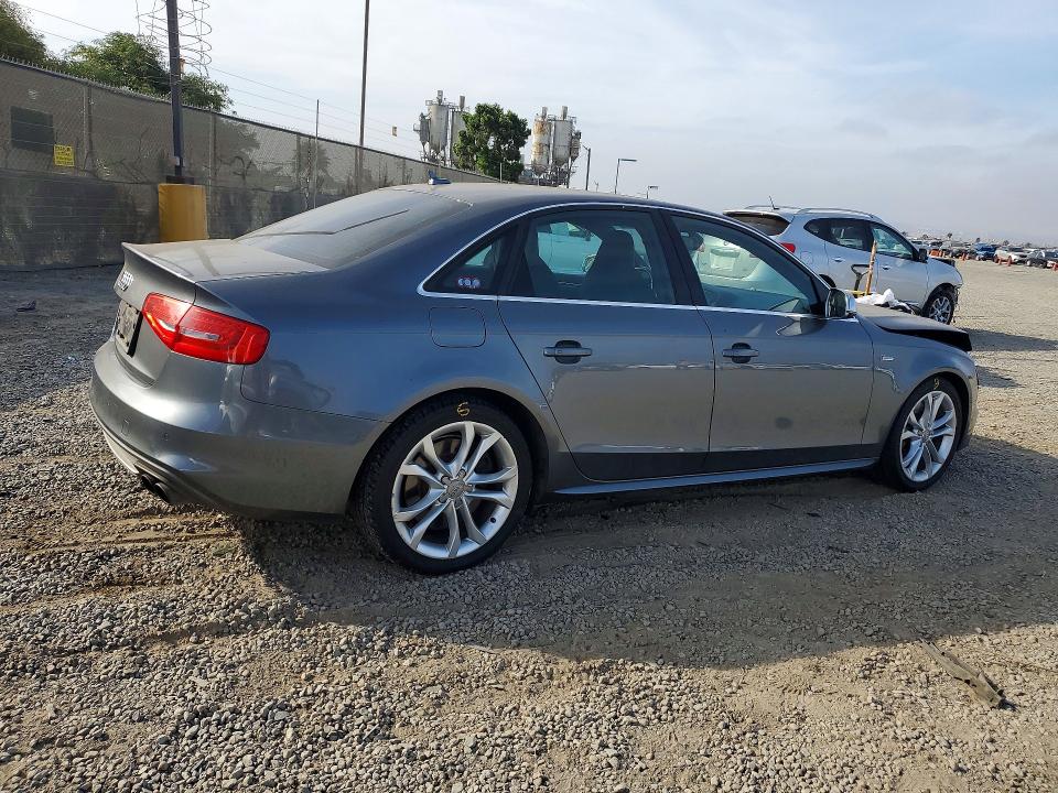 Foto 3 de la subasta – 2014 AUDI S4 con VIN WAUBGAFL2EA028635