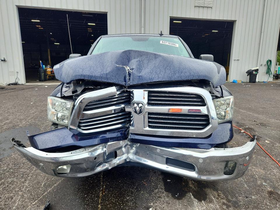 Photo 5 from auction – 2018 RAM 1500 with VIN 3C6RR7LT2HG523093