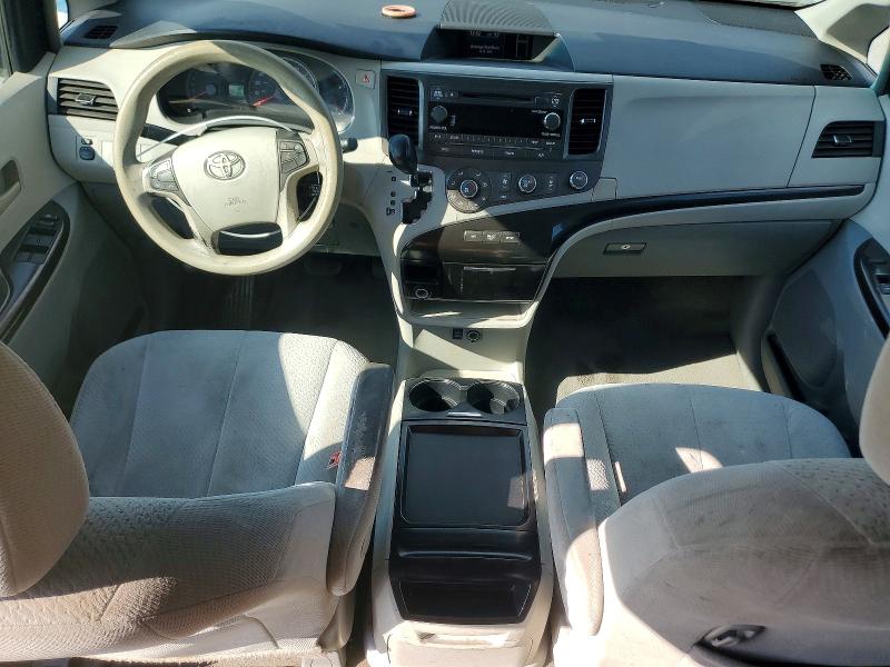 Фото 8 с аукциона – 2011 TOYOTA SIENNA с VIN 5TDKK3DC2BS001644