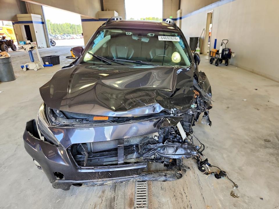 Photo 5 from auction – 2019 SUBARU CROSSTREK with VIN JF2GTAMC7KH309986