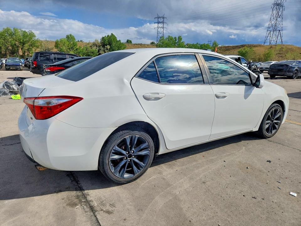 Foto 3 de la subasta – 2014 TOYOTA COROLLA con VIN 5YFBURHE4EP015731