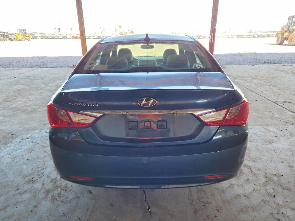 Photo 6 from auction – 2011 HYUNDAI SONATA with VIN 5NPEB4AC8BH124457