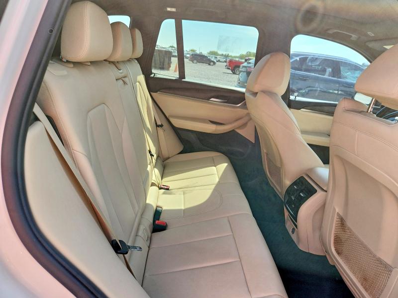 Photo 11 from auction – 2019 BMW X3 with VIN 5UXTR7C53KLE97034