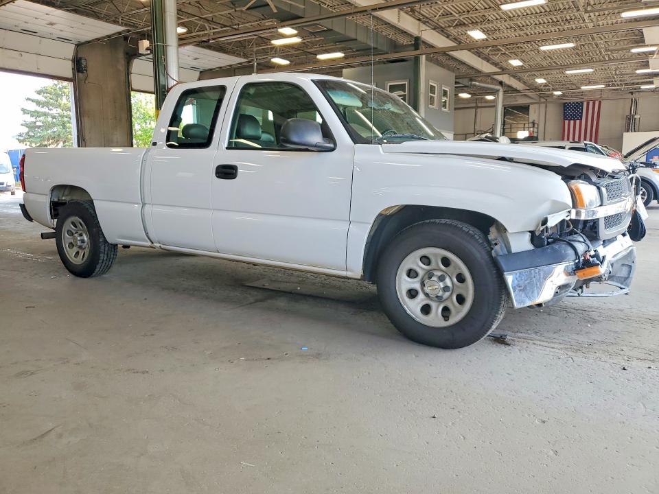Photo 4 from auction – 2005 CHEVROLET SILVERADO with VIN 1GCEC19T35Z300070