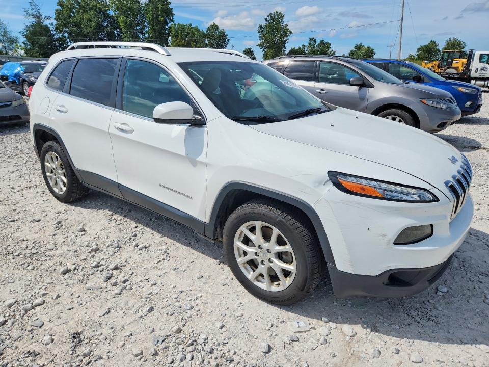 Photo 4 from auction – 2015 JEEP CHEROKEE with VIN 1C4PJLCB9FW532850