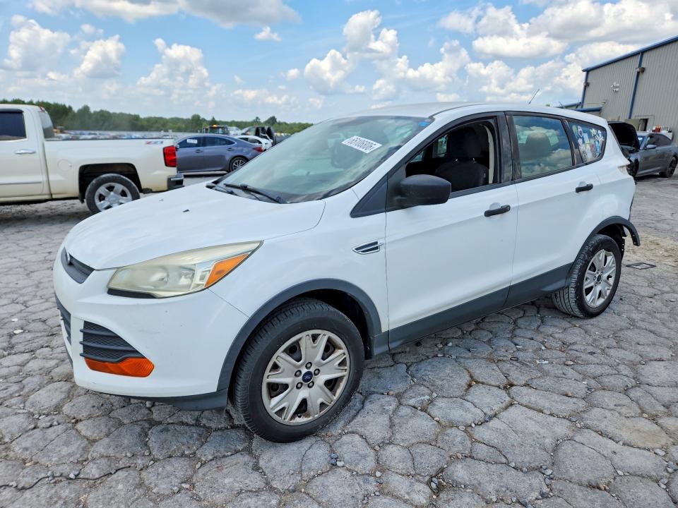 FORD ESCAPE 2016 with VIN 1FMCU0F71GUB19695 - Photo from auction