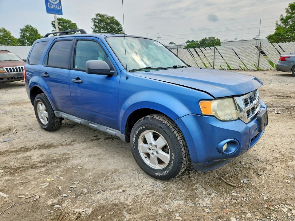Photo 4 from auction – 2010 FORD ESCAPE with VIN 1FMCU0D72AKC61222