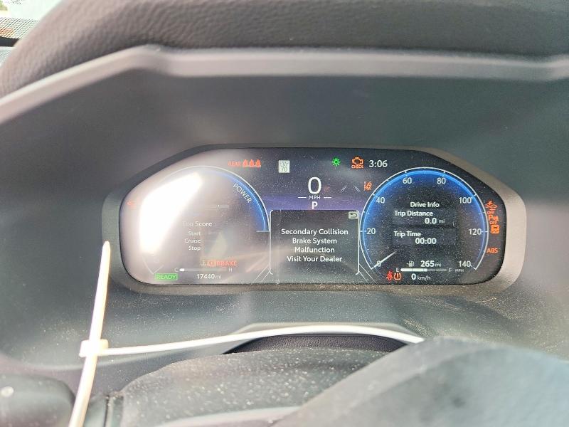 Photo 9 from auction – 2025 TOYOTA RAV4 with VIN JTME6RFV5SD579851