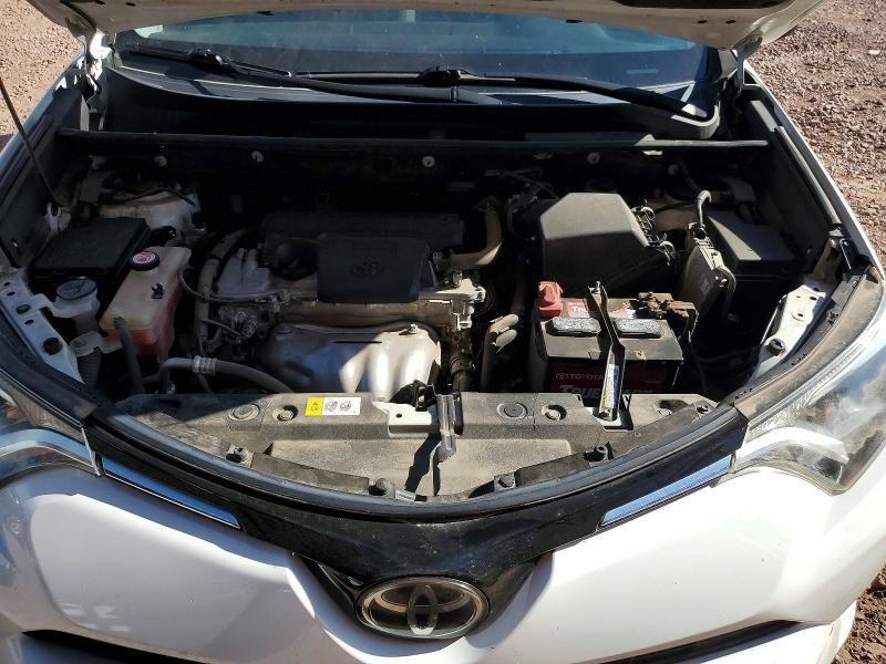 Photo 12 from auction – 2017 TOYOTA RAV4 with VIN JTMZFREV7HJ716592