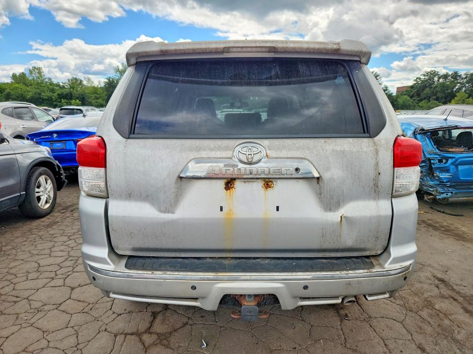 Photo 6 from auction – 2010 TOYOTA 4RUNNER with VIN JTEBU5JR9A5013322