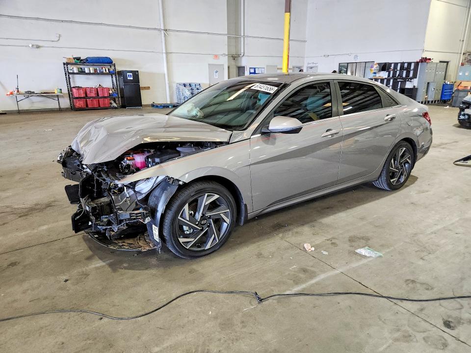 HYUNDAI ELANTRA 2025 с VIN KMHLN4DJXSU136538 - Снимка от търг