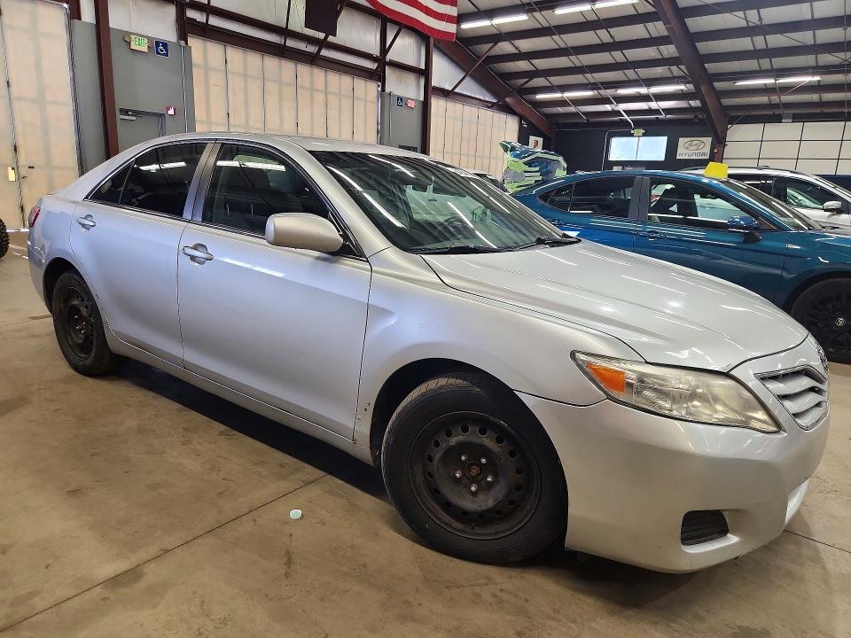 Photo 4 from auction – 2010 TOYOTA CAMRY with VIN 4T1BF3EK1AU031072