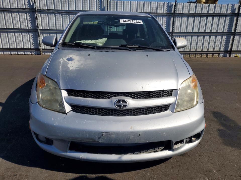 Photo 5 from auction – 2006 SCION XA with VIN JTKKT624960147633