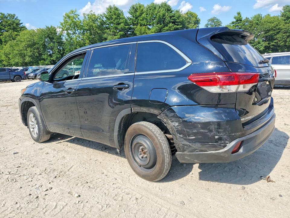 Photo 2 from auction – 2018 TOYOTA HIGHLANDER with VIN 5TDBZRFH0JS911458