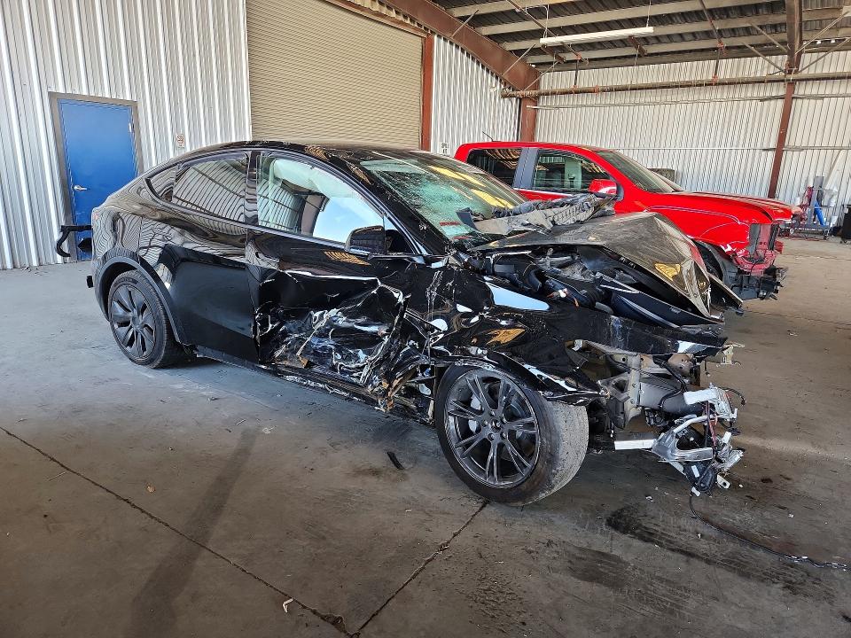 Zdjęcie 4 z aukcji – 2024 TESLA MODEL Y z VIN 7SAYGDEE5RF155056