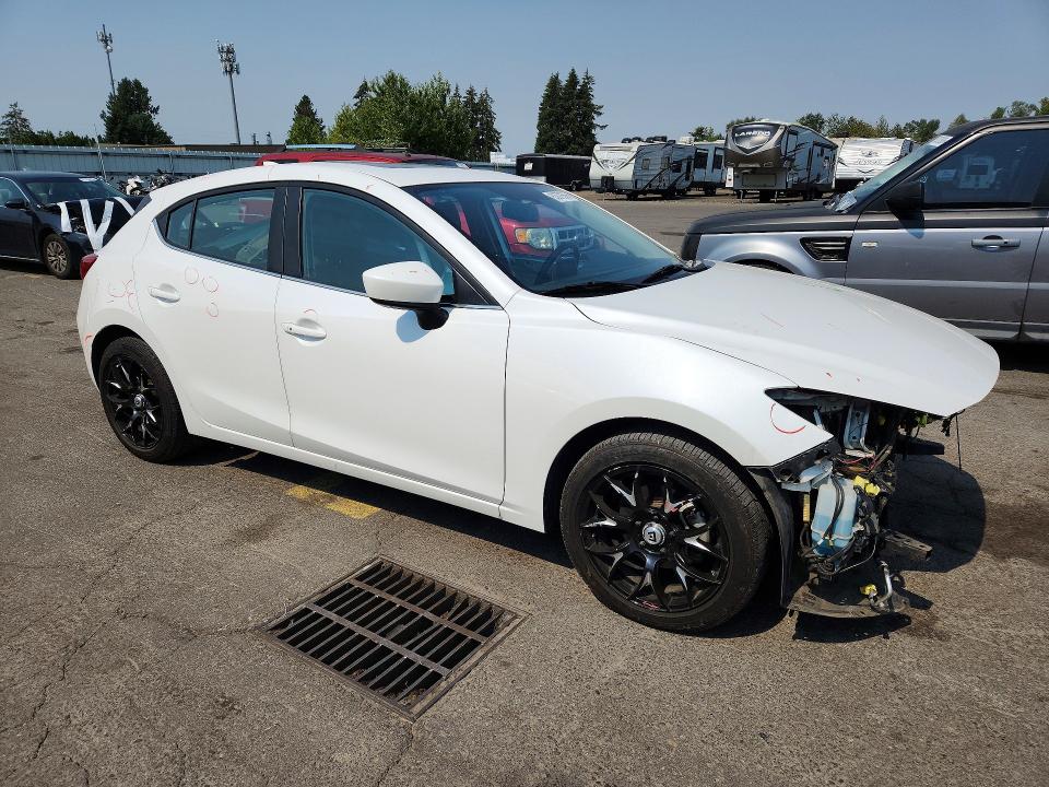 Photo 4 from auction – 2016 MAZDA 3 with VIN JM1BM1N73G1299237