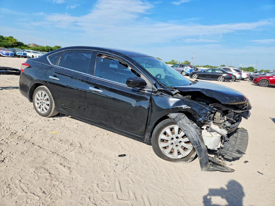 Photo 4 from auction – 2014 NISSAN SENTRA with VIN 3N1AB7APXEL662037