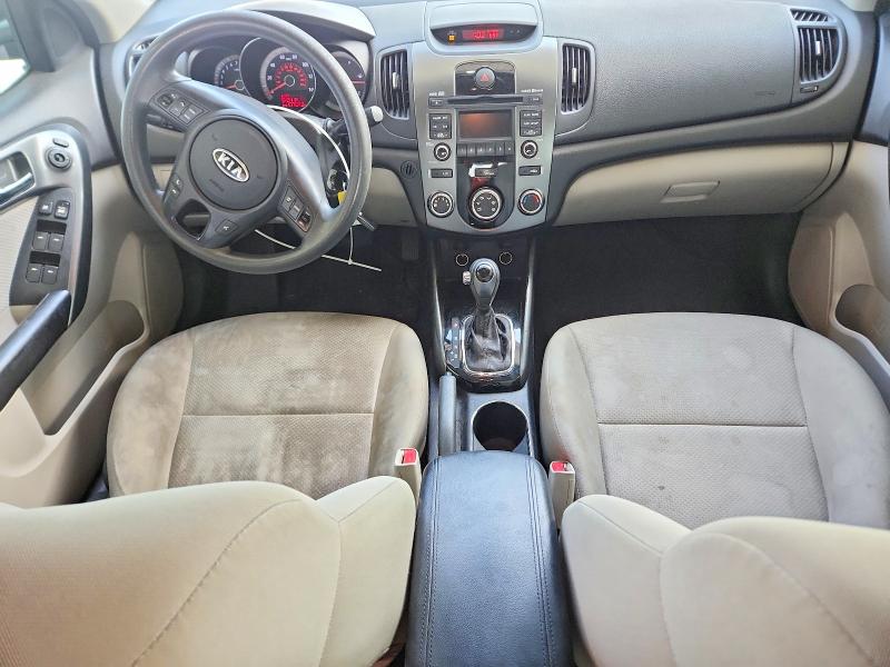 Photo 8 from auction – 2013 KIA FORTE with VIN KNAFU4A20D5647090