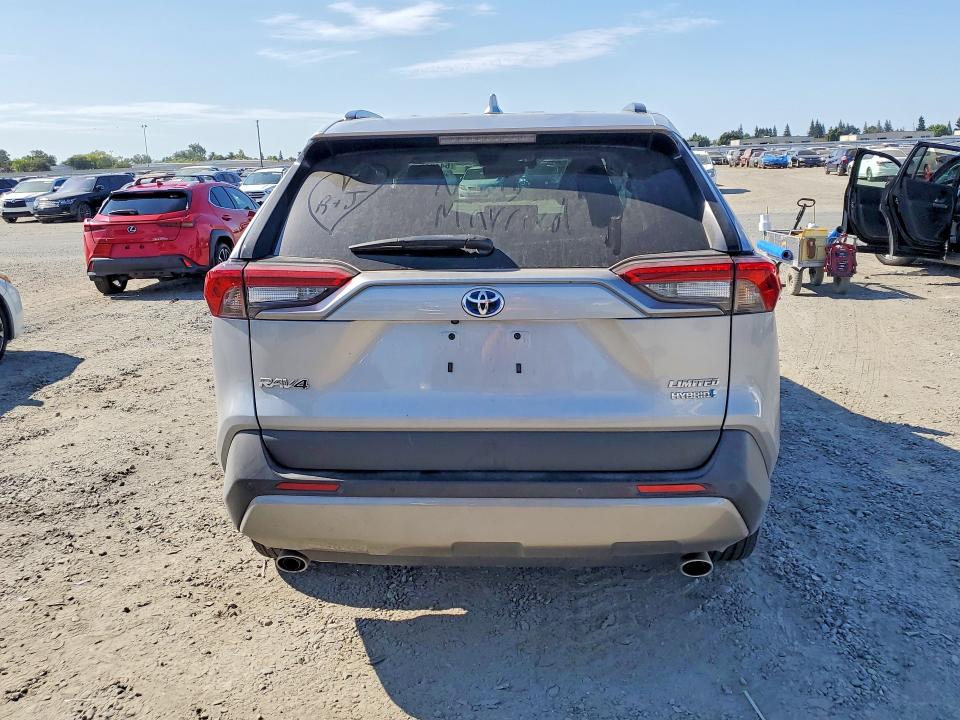 Photo 6 from auction – 2024 TOYOTA RAV4 with VIN 2T3D6RFV7RW065217