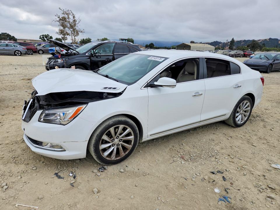 BUICK LACROSSE 2016 with VIN 1G4GB5G33GF248977 - Photo from auction