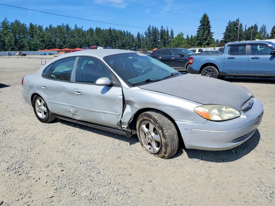 Photo 4 from auction – 2001 FORD TAURUS with VIN 1FAFP55U31G174237